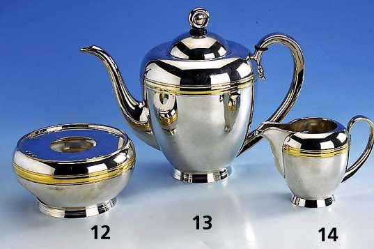 Kaffeekanne, VILLEROY & BOCH, 925er Silber, Serie PALOMA PICASSO, ca. 976 g, zeitlose, glatte Form, teilvergoldeter Zierstreifen, sehr elegant, H ...