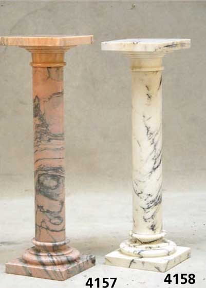 MarmorsÄule, nach altem Vorbild, weißer Marmor, schwarz-grau geÄdert, vielfach ver- wendbar, als BlumensÄule bestens geeignet, ca. 96x28,5x28,5 ...