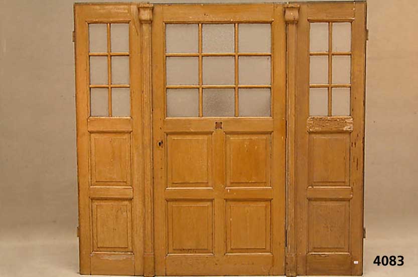 GangeingangstÜr, deutsch, um 1900, Weichholz , Kiefer, auf Rahmen gearbeitet, versprosst, verglast, hervorragende Verarbeitung, mehrfach ...