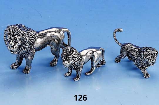 Konvolut 3 Silberfiguren "LÖwe", 925er Silber, massive vollplastische und naturalistische Darstellung, zus. ca. 225 g, H ca. 2.5 bzw. ...
