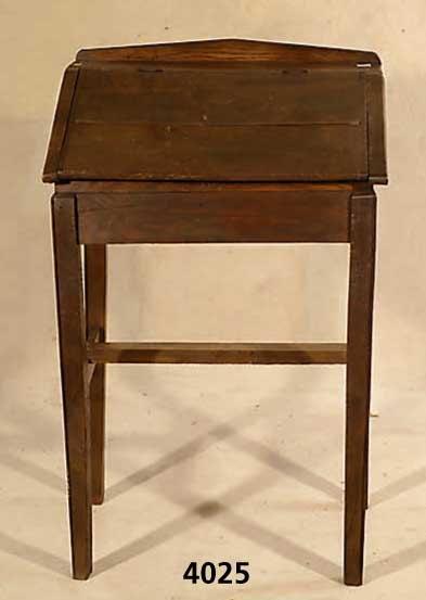 SchÜlerschreibpult, deutsch, um 1890/1900, auf Rahmen gearbeitet, Weichholz, Eiche und Kastanie, Gestell z.T. frei gesÄgt, verdÜbelt, nach ...