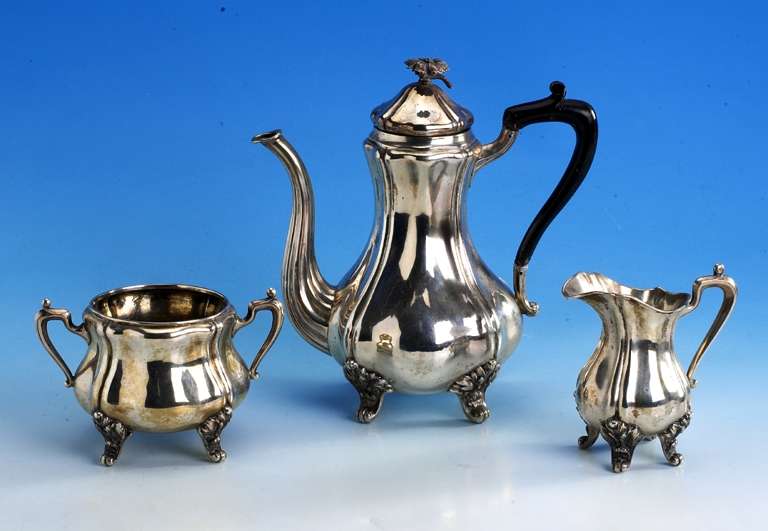 3-teiliges Kaffeeservice, Prag nach 1867, 800er Silber, Meistermarke KT, Barockstil, reine Treibarbeit, aufwendige, schwere QualitÄt, best. aus: ...