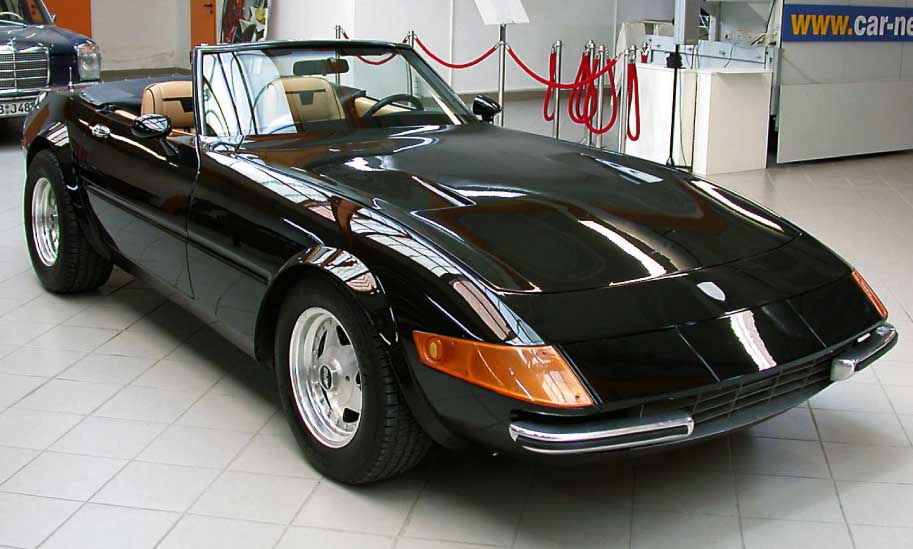 McBurnie, Ferrari Daytona Replika, Chevrolet; EZ: 07.1978; 5657 ccm, 132 KW (180 PS); abge- lesene Kilometer 9.846 mls; 4-Takt Ottomotor; Cabrio; ...