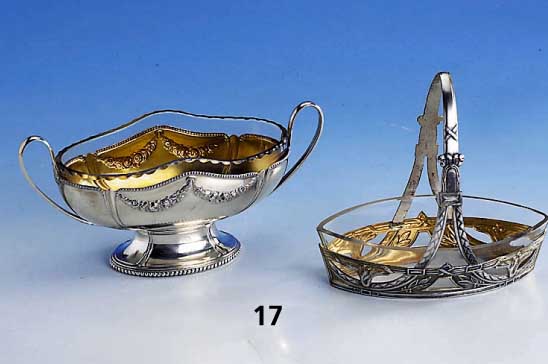 Konvolut 2 Anbietschalen WMF um 1910, Metall versilbert, Innenvergoldung, orig. GlÄser, Schiffchenform, prunkvoll, sehr dekorativ