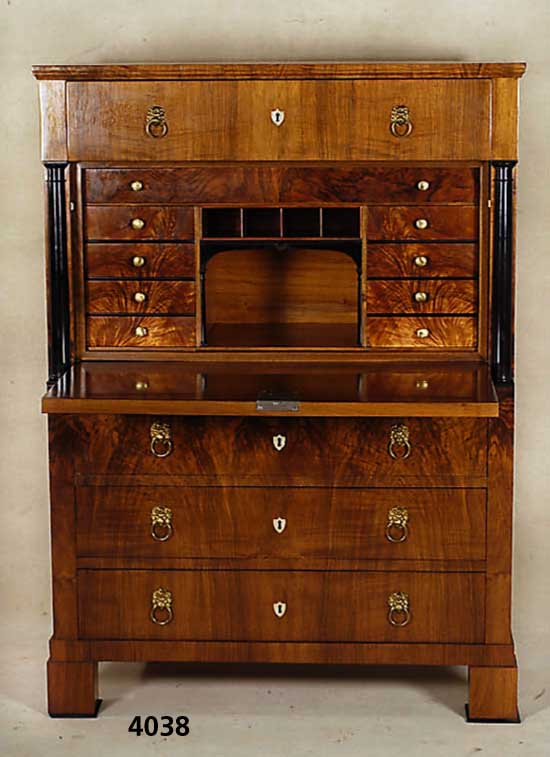 SchranksekretÄr, ostisch/Litauen, nach dem Stil von 1820/25, unter Verwendung alter HÖlzer und Bauteile neu aufgebaut, z.T. auf Rahmen ...
