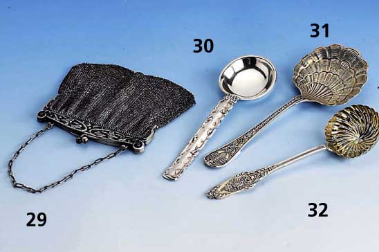 SahnelÖffel, Bruckmann & SÖhne, Heilbronn, 800er Silber, Atelierentwurf, nach 1925, BlÜten- und Vogeldekor mit abstr. Weintrauben, sammelw., ...