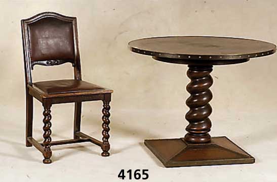 Herrentisch, deutsch, um 1900/10, Korpus Weichholz, Eichefurnier, z.T. gespiegelt, quadratischer Fuß, gedrechselte und gedrehte SÄule, sparsame ...