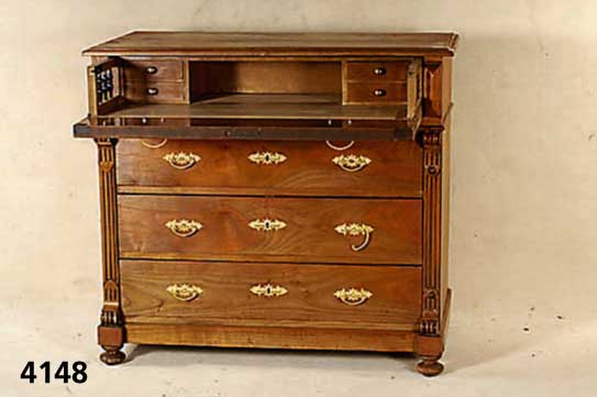 SekretÄr, deutsch, um 1880/90, Kirschbaum massiv, bzw. dickes Kirschbaumfurnier, klassi- zistisch, Lisenen 3-fach gerieft, mit doppel- tem ...