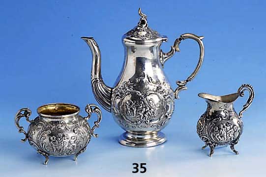 Mokkaset, wohl Hanau, F.C. Henzler um 1900, 800er Silber, Gew. ca. 610 g, bestehend aus: Mokkakanne H. ca. 18.5 cm (Fuß l. verbogen, DÄmmringe ...