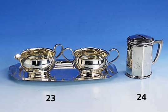 Spardose, deutsch um 1910, Koch & Bergfeld, 800er Silber, in Form eines Deckelkruges, mit Inschrift: Manfred 7.11.12, H ca. 10 cm., min. ...