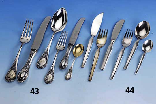 Besteck fÜr 12 Personen, deutsch um 1900, Vereinigte SilberwerkstÄtten DÜsseldorf, floral verziert, 800er Silber teilvergoldet, best. aus: 12 ...