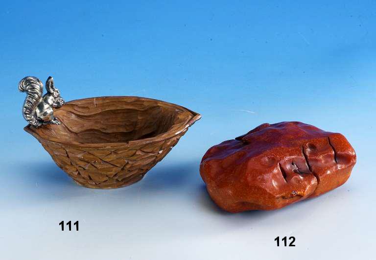 Sehr großer Bernsteinbrocken, ca. 525 g, Fundort Palmnicken Ostpreussen um 1900, opake orangefarbene FÄrbung, Maße ca. 13 x 10 x 6 cm