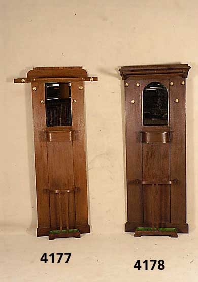 Gaderobe, deutsch, um 1905/10, Korpus Weich- holz, Eiche massiv, Eichefurnier, Handschuh- fach, Schirmablage, original BeschlÄge, facettierter ...
