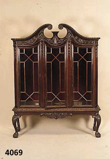 Vitrine, deutsch/Edenkoben, um 1900/02, NiederhÖfer MÖbel, im Sheratonstil, Korpus Weichholz/Hartholz, Mahagoni massiv, Mahagoni- furnier, ...