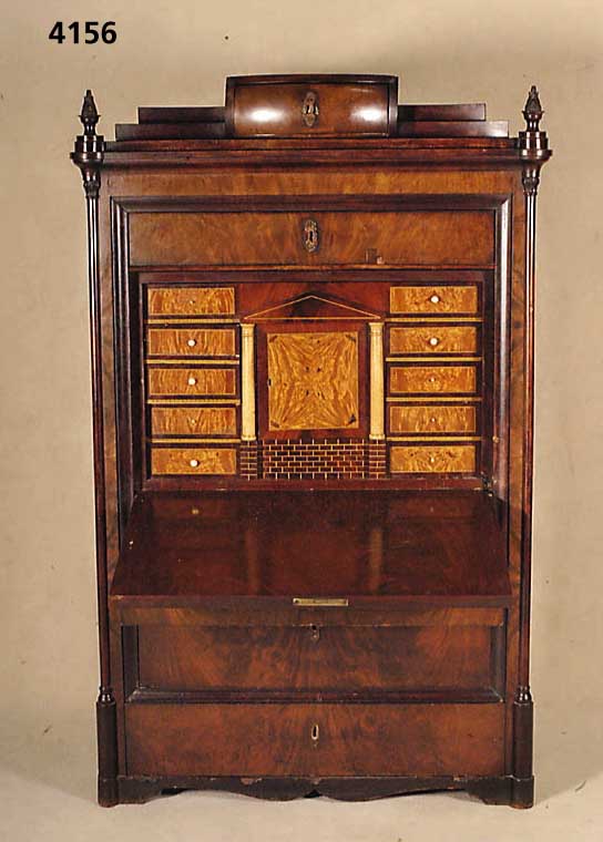 SchranksekretÄr, mitteldeutsch/wohl Dresden, um 1845, Korpus Weichholz/Hartholz, auf Rahmen gearbeitet, Äußere Form Rahmenstruktur ...