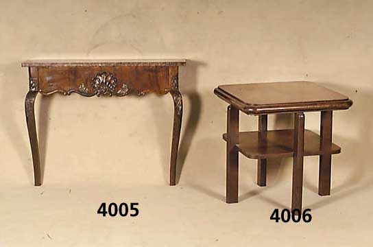 Konsole, Beine 18. Jhd., Zarge um 1890, zusammengesetzte, braun-schwarz geÄderte Marmorplatte, Nußbaum, Nußbaumfurnier, spar- same Schnitzerei ...