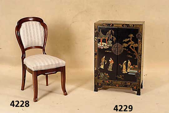 Vielzweckschrank, China, chinesisches Tropenholz, schwarz gelackt, bunte Lackmuster von guter QualitÄt, nach dem Vorbild des 16. Jhds., ...
