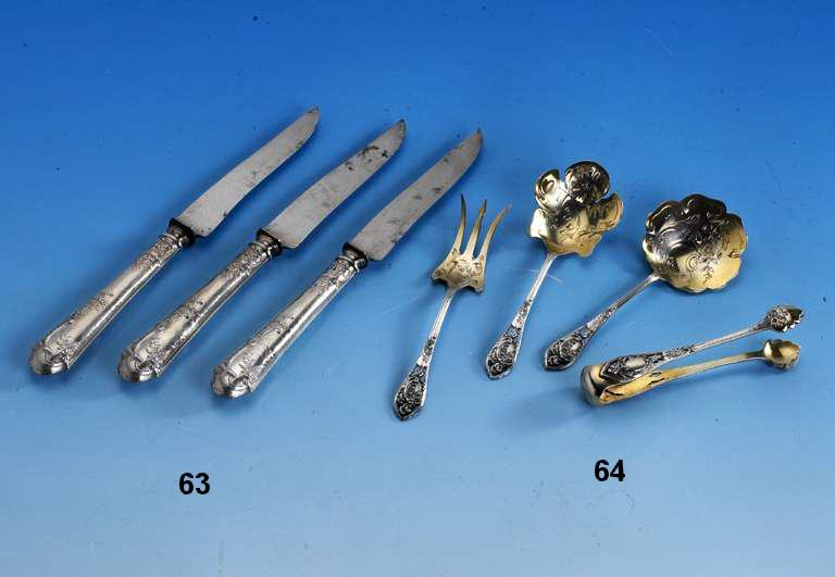 4-teil. Petit-Fours-Besteck, Frankreich um 1900, Jugendstil mit Barockstileinfluß, 950er Silber, teilverg., nachgestochen, Durchbrucharbeit, ...