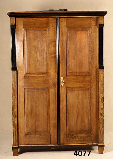 Schrank, deutsch, 1. HÄlfte 19. Jhd., Biedermeier, zweitÜrig, in der Mitte teilbar, Alters- und Gebrauchsspuren, ca. 186x125x52 cm