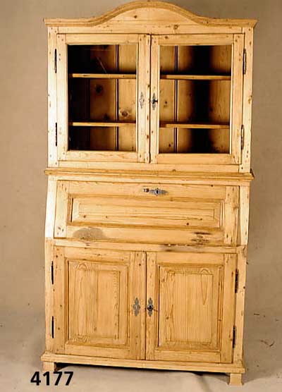 KlappsekretÄr mit Aufsatz, deutsch, um 1860, Kiefer, Front auf Rahmen gearbeitet, Inlets einfach getreppt, Zierleiste 3-fach getreppt, ...