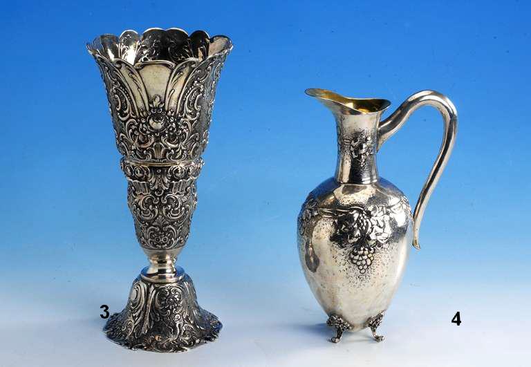 Vase, deutsch, wohl Hanau, 50/60er Jahre, 830er Silber, floral verziert, Barock- stil, im hollÄnd. Stil gearbeitet, H ca. 28 cm, ca. 645 g