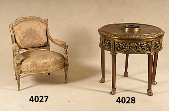 Kindersessel, wohl Frankreich, um 1890/1900, gefertigt im Stil von 1770, Korpus Buche, gestuckt und vergoldet, Rahmen beschÄdigt, ...