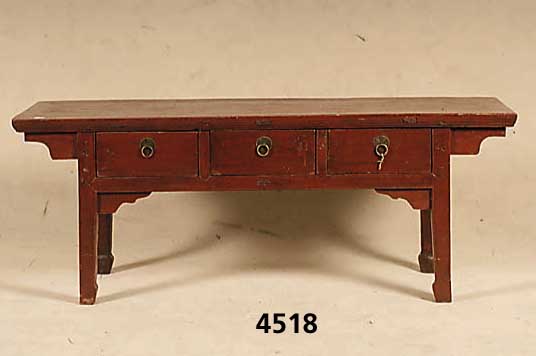 Ahnenkommode, Asien um 1900, Tropenholz, ro t gelackt, 3-schÜbig, einfache Messinggriffe s ekundÄr, ca. 52x133x36 cm, ohne SchlÜssel