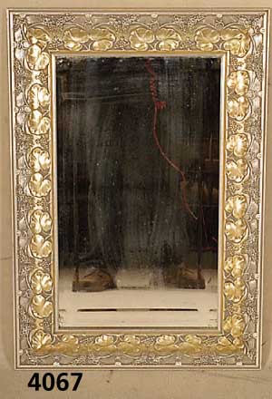 Spiegel, nach dem Vorbild von 1900, doppelt (!!) facettiertes Glas, gold u. silberfarben gefaßt, sehr selten im Angebot, ca. 76x52 cm