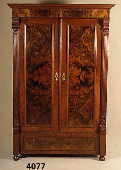 GrÜnderzeitschrank, deutsch, um 1890/1900, Korpus Weichholz, Wurzelnußfurnier, sehr leb- haft gespiegelt, Front z.T. auf Rahmen gear- beitet, ...