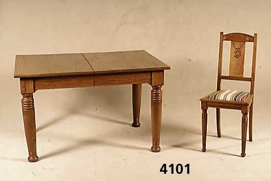 Ausziehtisch mit 6 StÜhlen, Belgien, um 1900/ 10, Korpus Weichholz, Eiche massiv, Eiche- furnier, Stuhllehnen z.T. aus dem Vollholz ge- schnitzt, ...