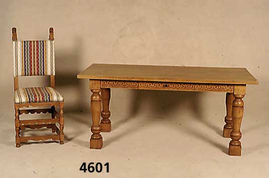 Tisch und 6 StÜhle, Flandern, um 1900, Eiche massiv, Eichefurnier, Tisch mit gedrechselten Beine, sparsam gerieft, StÜhle mit LÖwenver- zierung ...