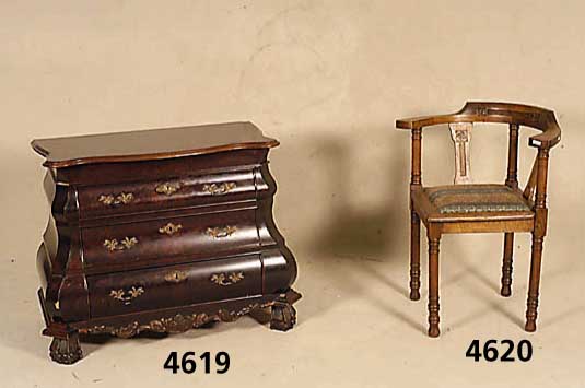 Eckstuhl, deutsch, um 1904/05, Eiche massiv, reiche Drechselarbeit, abstraktes Rosendekor, im Sinne von Christiansen, Bezug neu, Nagel- ...