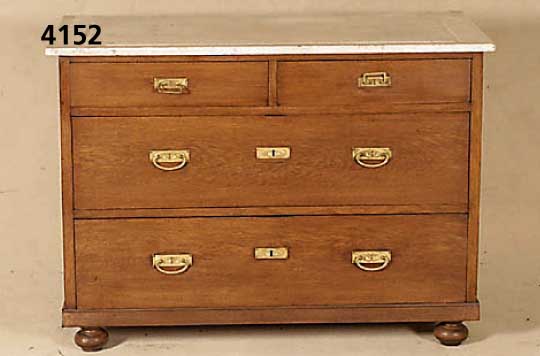 Waschtisch, deutsch um 1900/10, Korpus Weichholz-Hartholz, org. JugendstilbeschlÄge mit Perlleisten Verzierung, Marmorplatte mit kl. ...