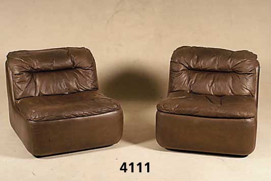 4 Designersessel, deutsch, 80er/90er Jahre, Lederbezug, sogenannte Knautschkissen, gute Verarbeitung, die Firma Knoll ware bereits Ende des 19. ...