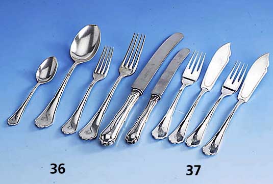 66-teiliges Besteck, deutsch um 1900, BSF, 800er Silber, 12 MenÜmesser, 12 MenÜgabeln, 10 MenÜlÖffel, 11 FrÜhstÜcksmesser, 9 FrÜhstÜcks- ...