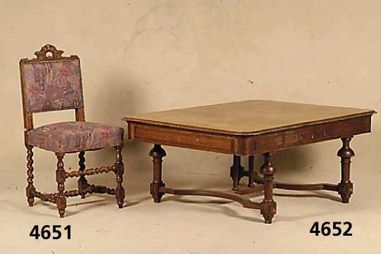 4 SpeisezimmerstÜhle, Belgien/Niederlande, um 1890/1900, Gestell Eiche massiv, gedrechsel- te Beine und FÜße, doppelt verstrebt, Griff- teile ...
