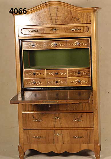 SchrankklappsekretÄr, deutsch, um 1890, Korpus Kirschbaum, Birne und Kiefer massiv, auf Rahmen gearbeitet, hervorragende Verarbei- tung, ...