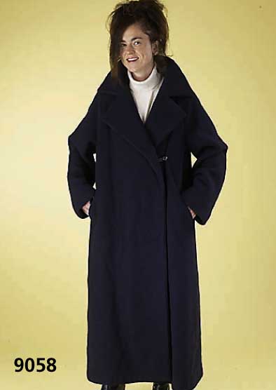JIL SANDER-Mantel, Schurwolle/Polyester, marineblau, Gr. 40, breiter Kragen, 1 Knopf, weiter Schnitt, RÜckenl. ca. 120 cm, ehem. NP ca. DM 4800.-