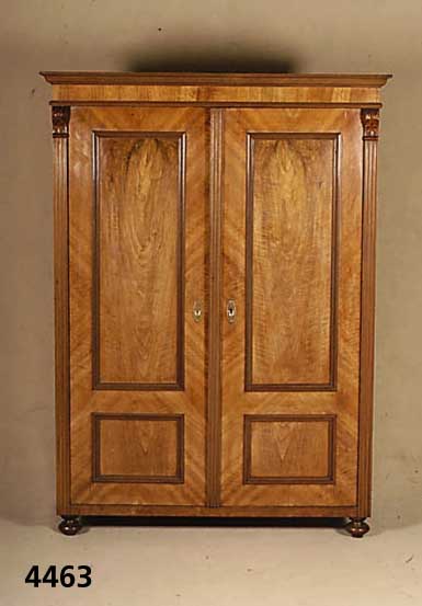 Schrank, wohl deutsch, um 1890, Nußbaumfur- nier, zweitÜrig, Alters- und Gebrauchsspuren, ohne SchlÜssel, ca. 169x130x57 cm