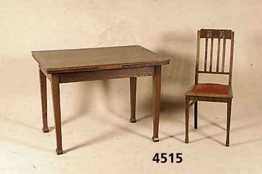 Tisch mit 6 StÜhlen, deutsch, um 1906/07, Jugendstil, Ausziehtisch Korpus Weichholz, Beine Eiche massiv, dazu 6 StÜhle, passend, Eiche massiv, ...