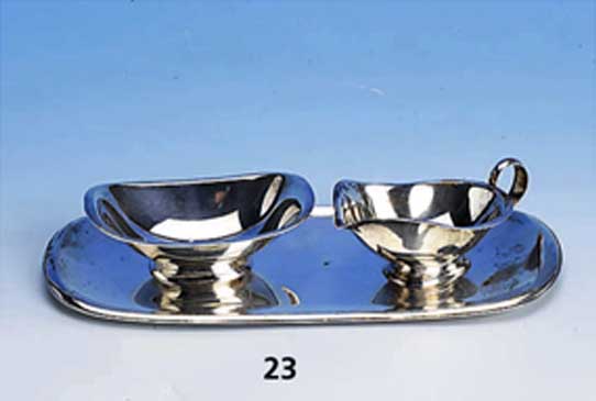 Sahnegießer und Zuckerdose auf Tablett, Wilkens Bremen, 50er Jahre, 835er Silber, zeitlose Form, zus. ca. 335 g, Tablett: 25 x 12 cm