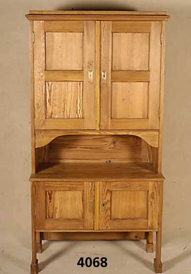 JugendstilaufsatzmÖbel, deutsch, um 1902/05, NÄhe zu Darmstadt, Front auf Rahmen gearbeitet getreppte Leisten, Zierbelkiefer/Kiefer in ...