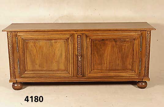 Anrichte, deutsch/Österreich, um 1900, Weichholzkorpus, Hartholz, auf Rahmen gear- beitet, Inlets und Leisten getreppt, Lisenen Front u. Seite ...