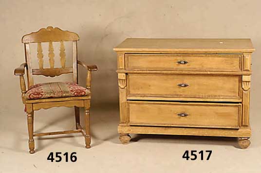 DreischÜbige Kommode, deutsch, um 1890/1900, Kiefer, z.T auf Rahmen gearbeitet, Lisenen dreifach gerillt, kleine ErgÄnzungen, BeschlÄge sek., ...