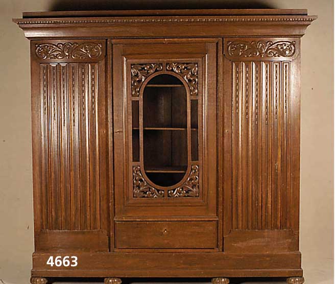 Vielzweckschrank, deutsch, um 1906-08, Korpus Eiche und Weichholz, z.T. auf Rahmen gearbeitet, hervorragende meisterliche Ver- arbeitung, Seiten ...
