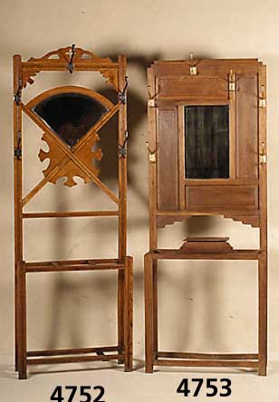 Gaderobe, wohl Frankreich, um 1920, ArtDeco, schlichte AusfÜhrung, Eiche massiv, facet- tierter Spiegel, mit altersbedingten Schlieren , ...