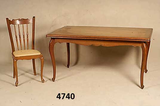Tisch mit 6 StÜhlen, deutsch, StilmÖbel, Eiche massiv, Eichefurnier, geschwungene Beine, Tisch mit 2 Ausziehplatten, Tischplatte mit ...