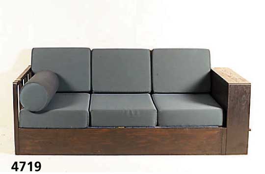 Schlafcouch, Jugendstil, um 1904/05, VerwandlungsmÖbel, Couch in Bettcouch, Korpus Weichholz/Eiche massiv, Fußende verstabt, nach Abnahme der ...