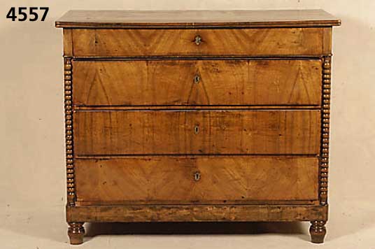 Kommode SpÄtbiedermeier, sÜddeutsch um 1840/45 , 4-schÜbig, Korpus Weichholz, Lisehnen mit halbsÄulen in guter Drechselarbeit, sehr schÖnes ...