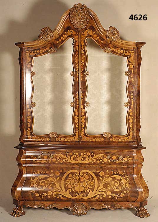 Prahlhans, Italien/Florenz, nach hollÄndischem Vorbild von 1760, allseitig geschweift, Korpus Weichholz, z.T. Edelholz, Nußbaumfur- nier ...